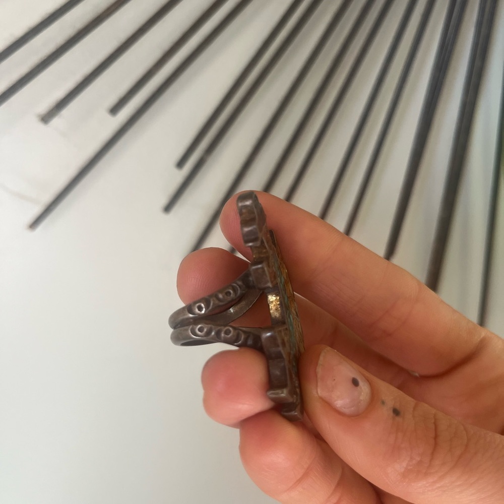Dancing Man Ring - Picture 4 of 4